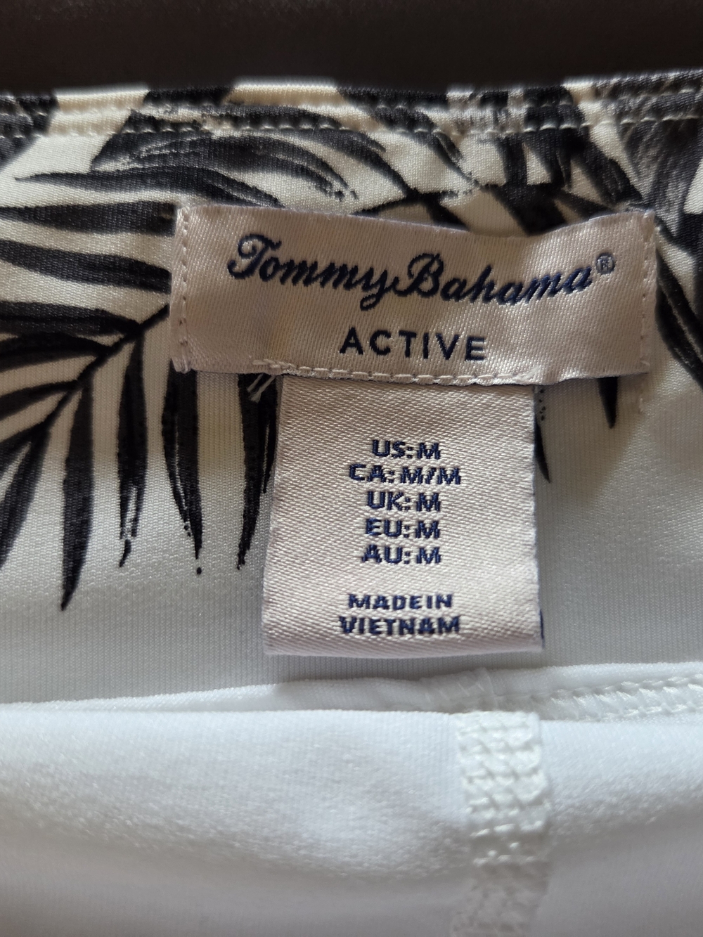Tommy Bahama Active Black and White Tropical Ruffle Hem Skort - Picture 3 of 3